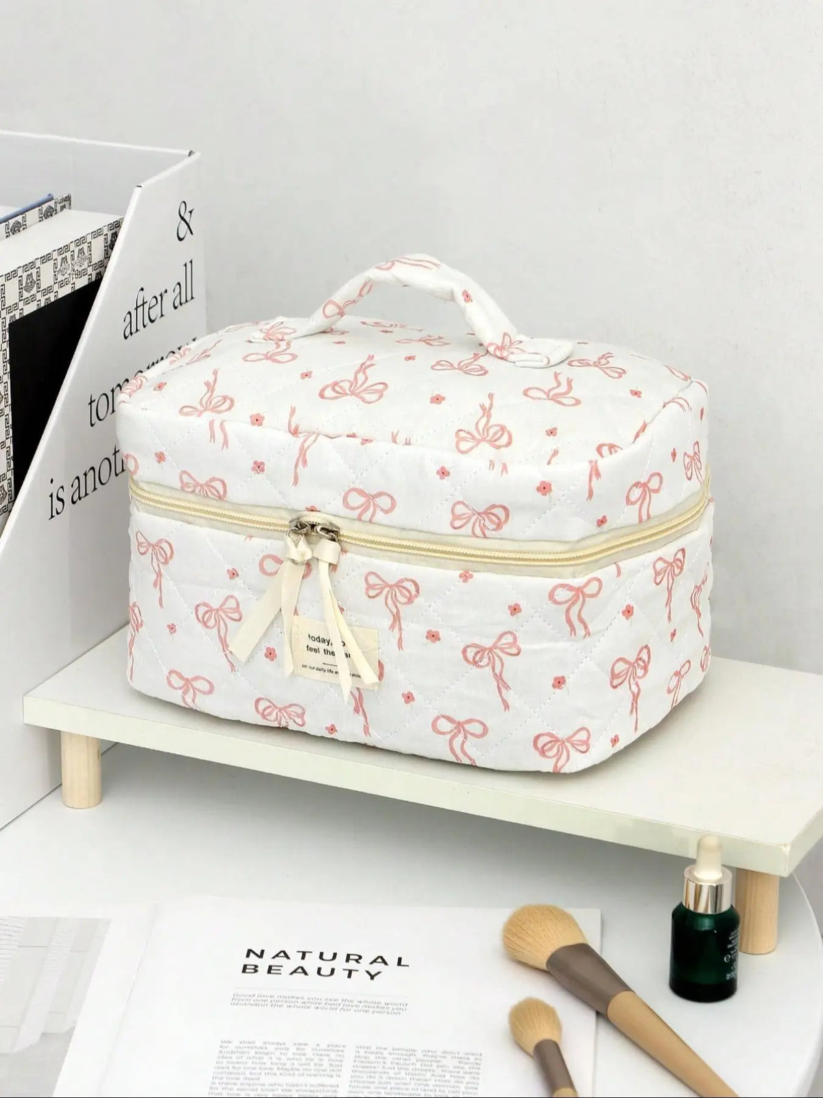 Bow & Flower Pattern Quilted Makeup Bag, /Set Cute Portable Cosmetic Storage Bag, Travel Essential Makeup Bag, Daily Toiletries Storage Makeup Bag, Travel Cosmetic Bags, Cosmetics Bag, Makeup Pouch
